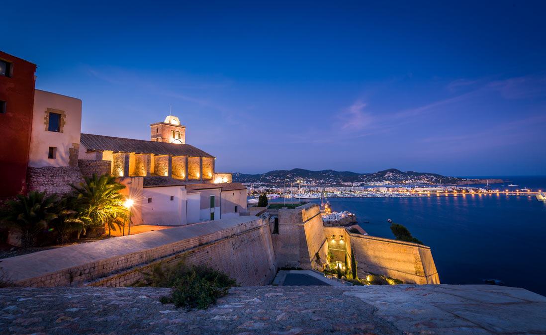 Panoramica desde Dalt Vila al anochecer, Ibiza ciudad