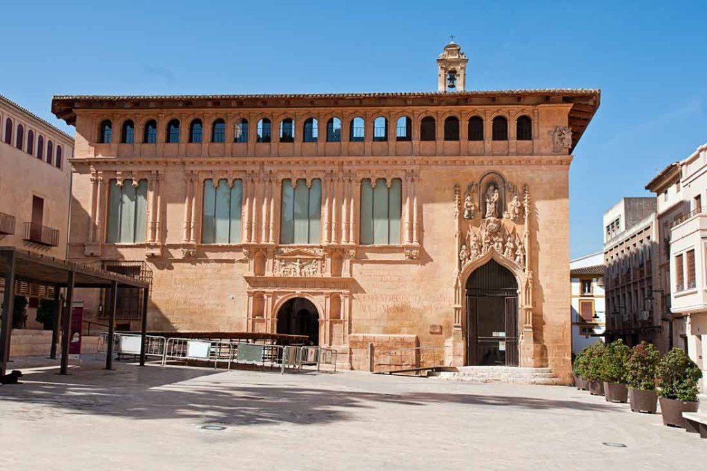 antiguo hospital real de xativa en la comunidad valenciana