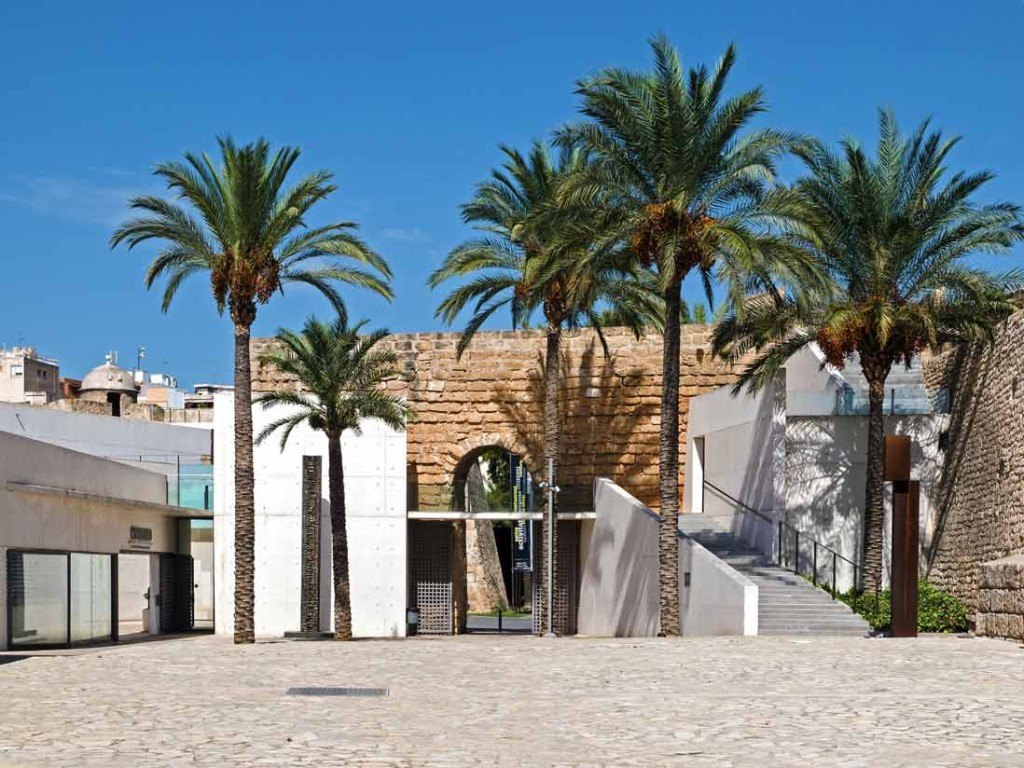Patio del Museo de Arte en Es Baluard Museo en Palma de Mallorca