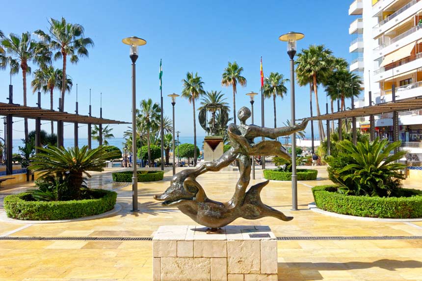 Dali esculpture in Paseo del Mar, Marbella