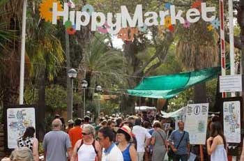 Hippie-Market-o-Hippy-de-Punta-Arabi