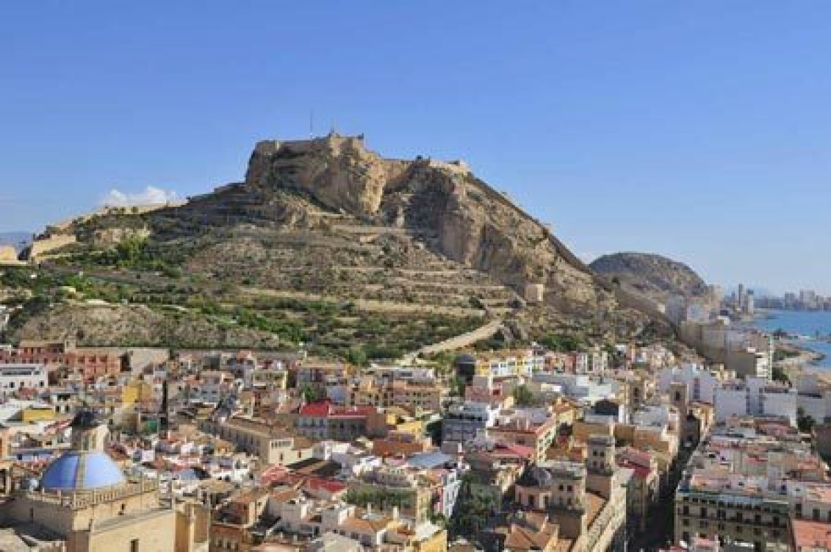 Santa Cruz quarter Alicante Tripkay destinations guide