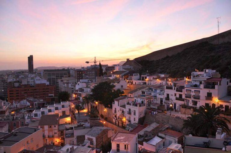 Santa Cruz quarter: Alicante | Tripkay destinations guide