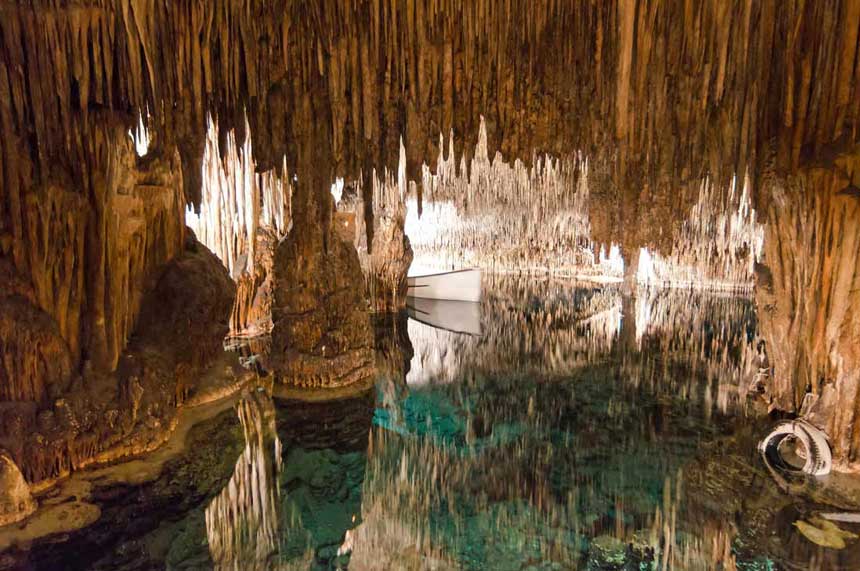 Inside the Drach Caves , Martel lagoon