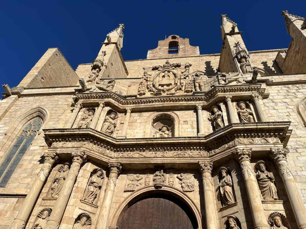fachada catedral santa maria montblanc